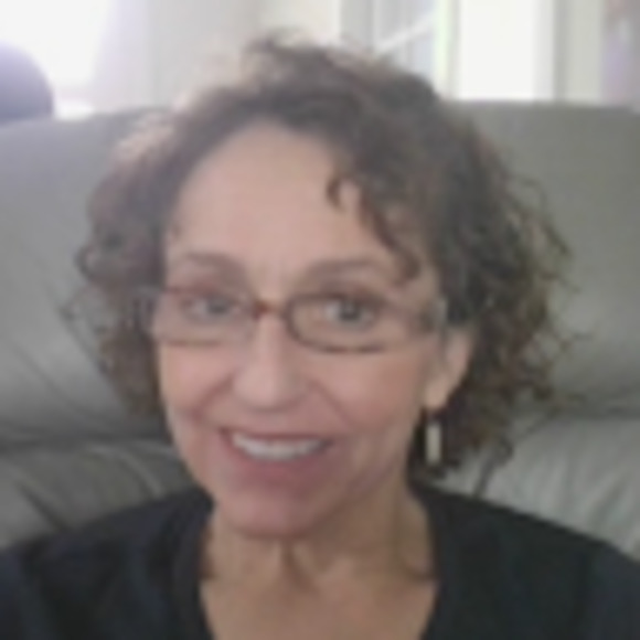 Meet your Posher, Brooke - Picture 1 of 1